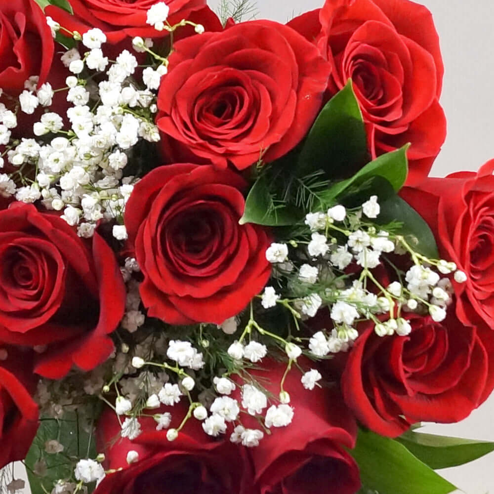 Bouqte-red-roses_3_1080x.jpg?v