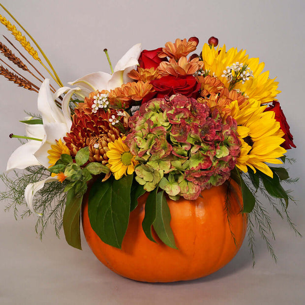 Large natural pumpkin arrangement